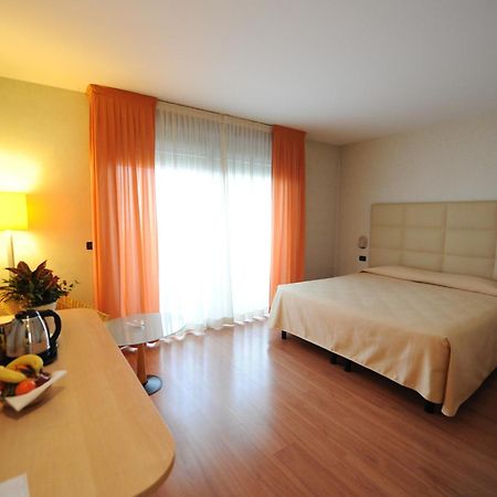 Hotel Donatello Imola Luaran gambar