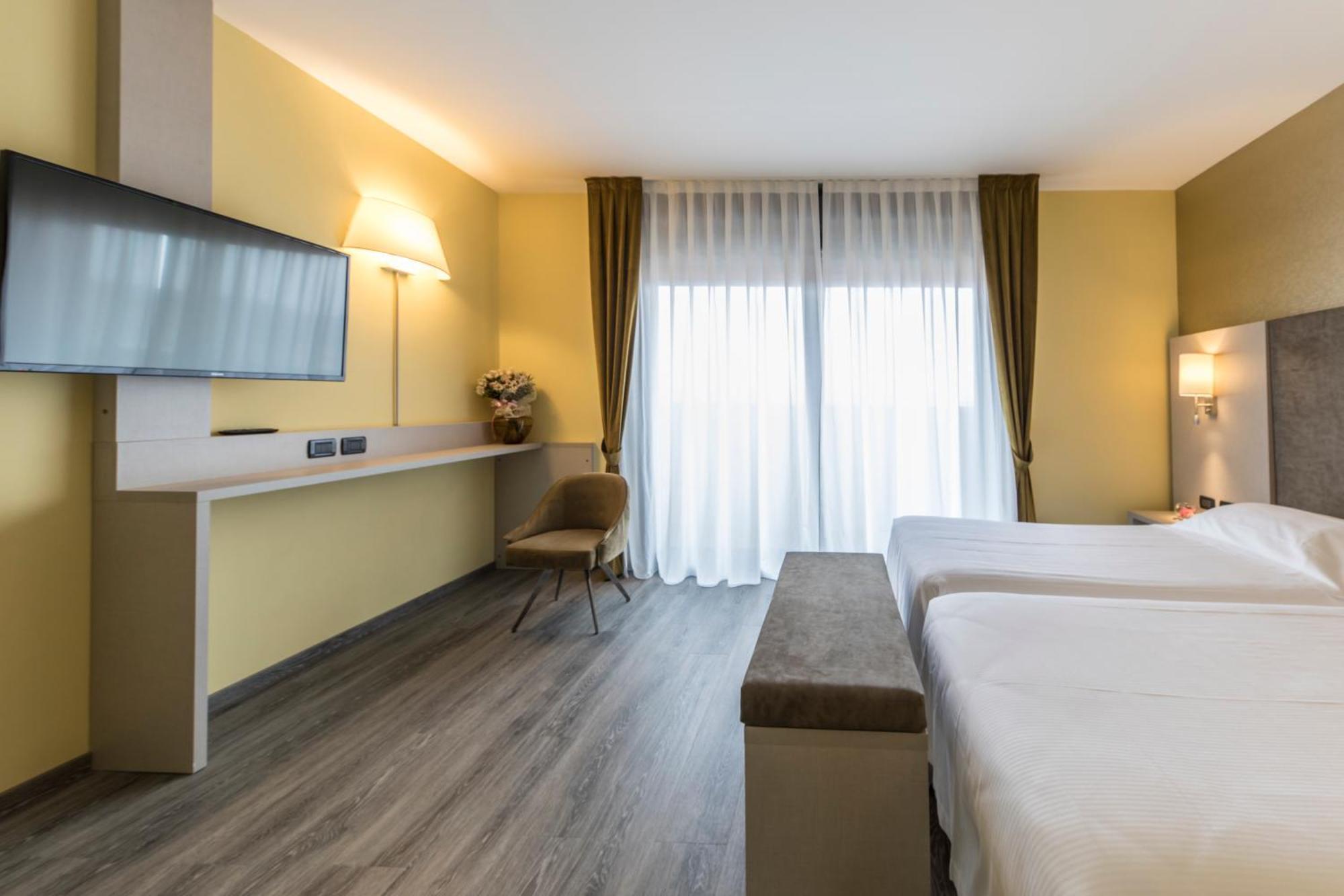 Hotel Donatello Imola Luaran gambar