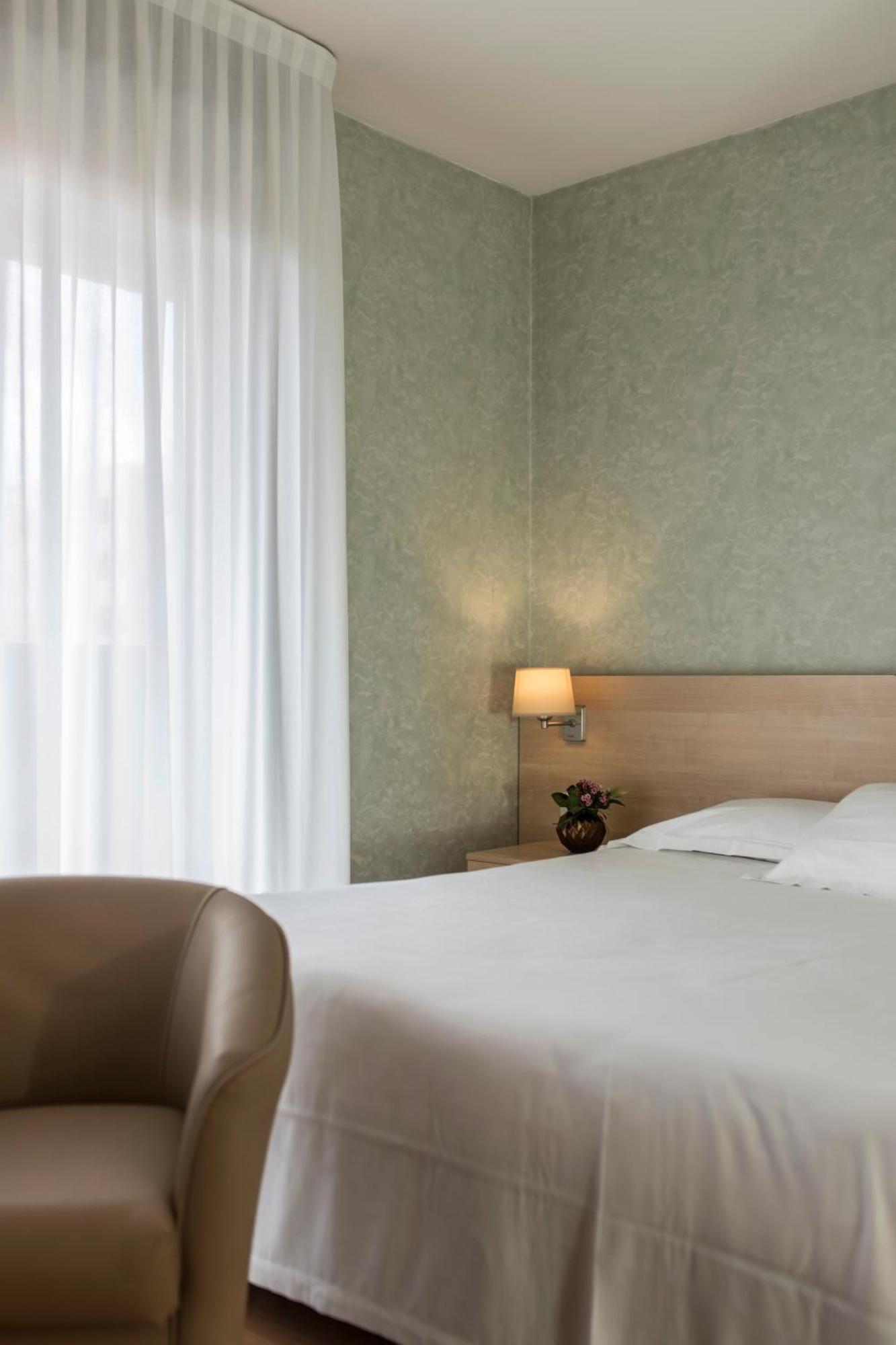 Hotel Donatello Imola Luaran gambar